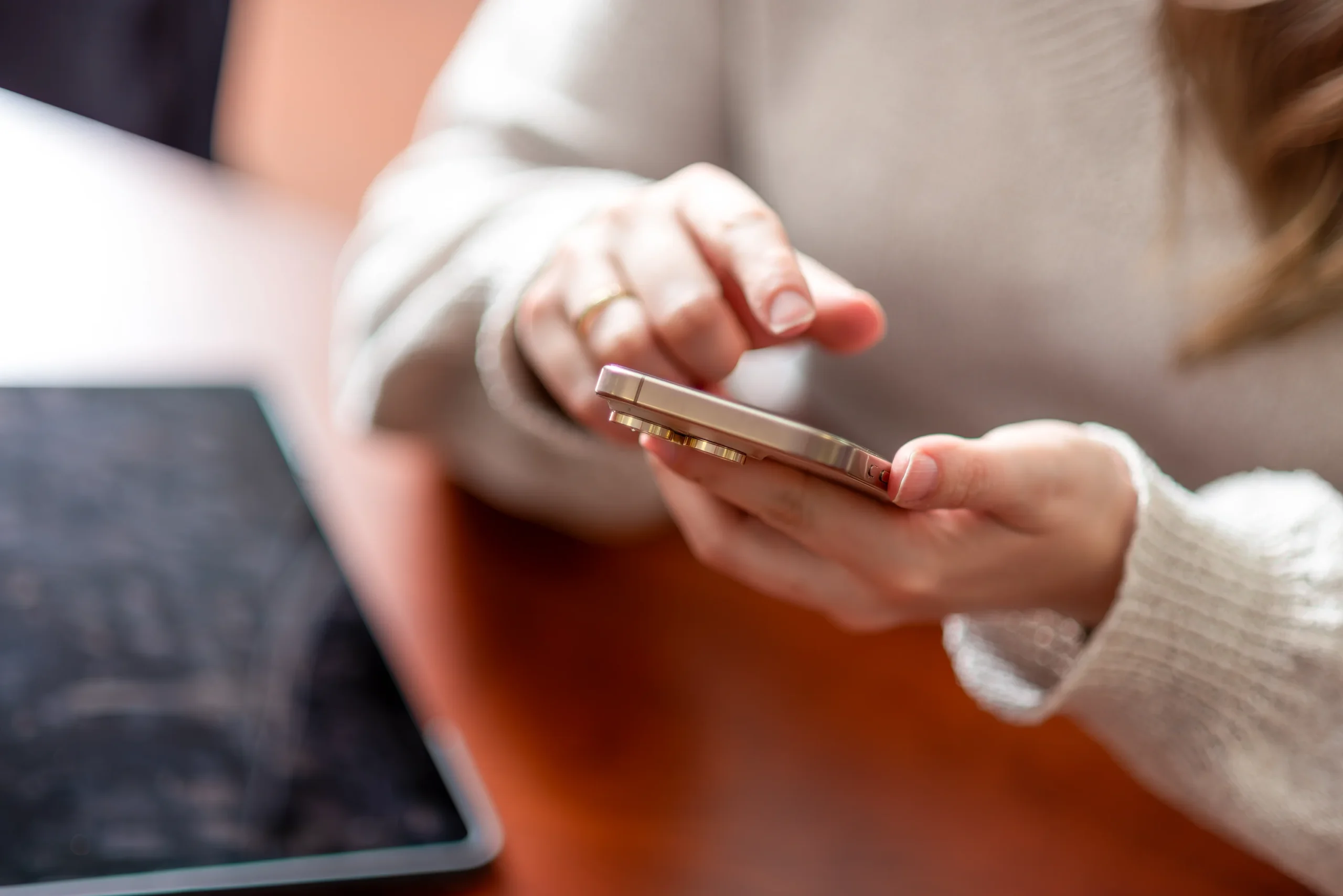 Movida Telecom in-use phone